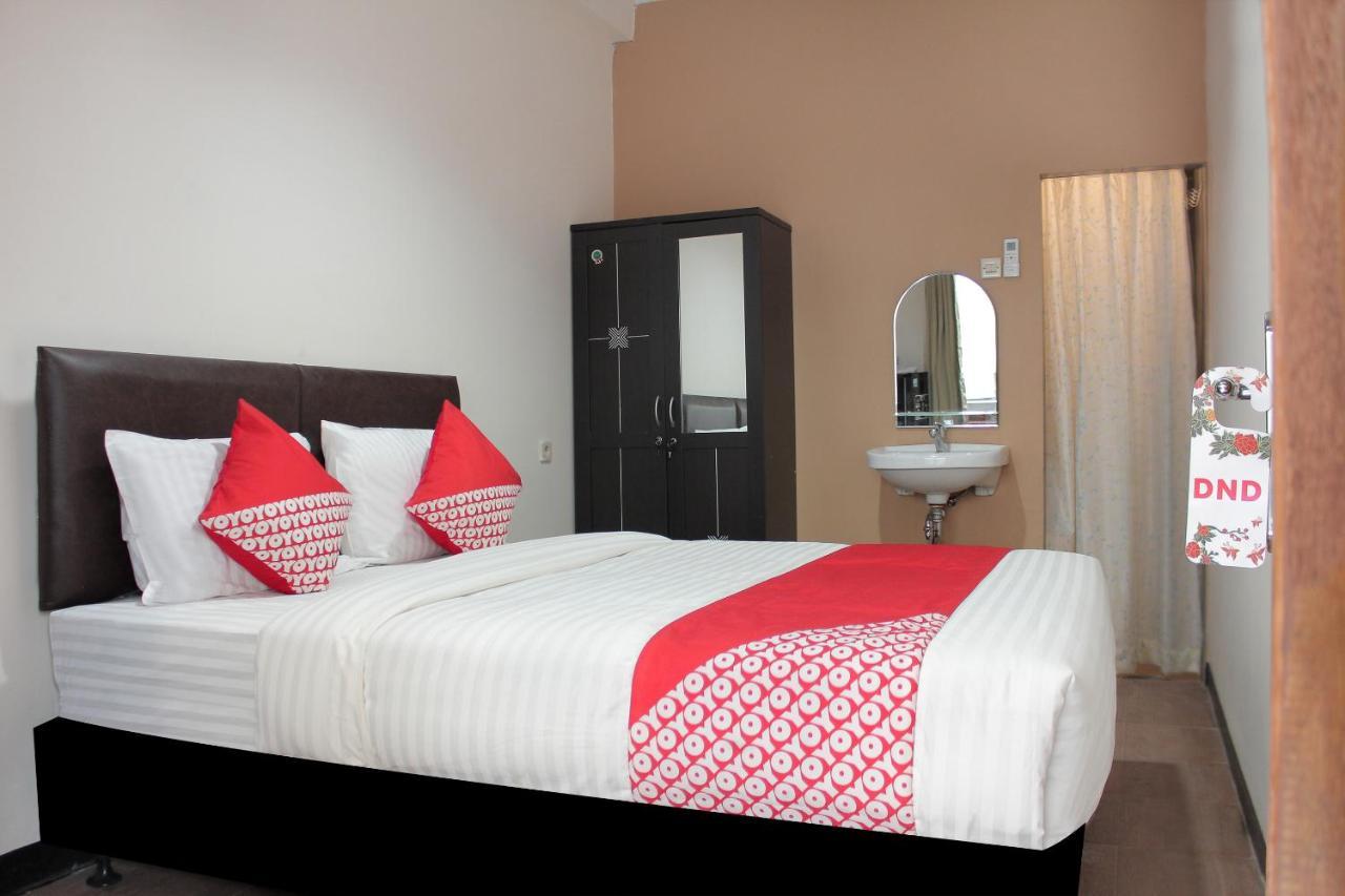 Oyo 222 M@Jayakarta Otel Dış mekan fotoğraf