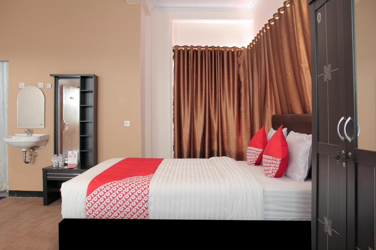 Oyo 222 M@Jayakarta Otel Dış mekan fotoğraf